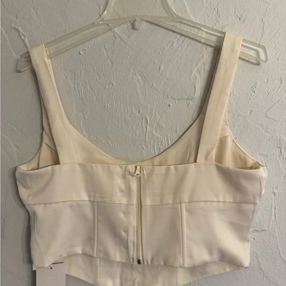 Zara Cream Button-Front Crop Top - Picture 2 of 3